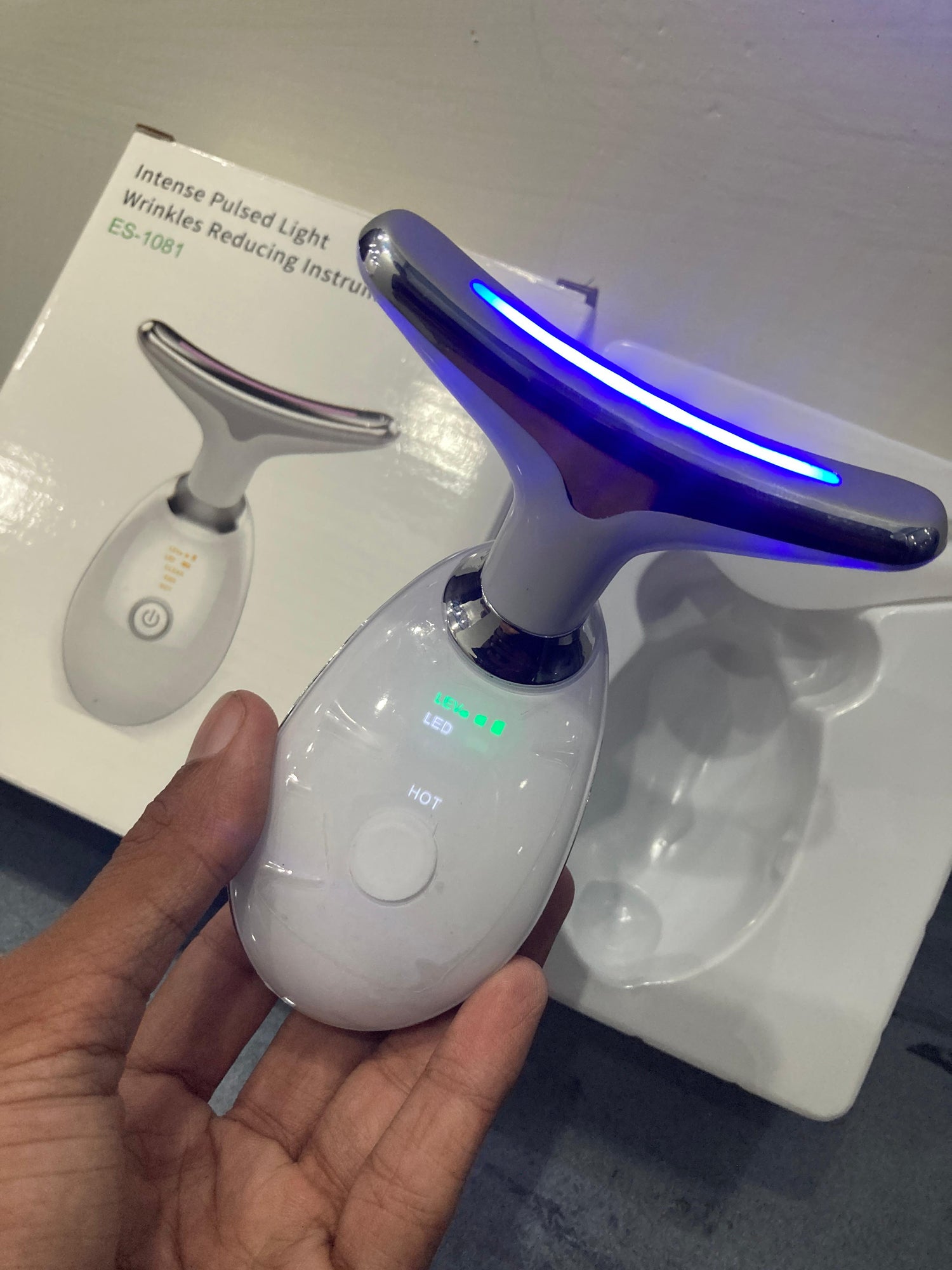 Face massager